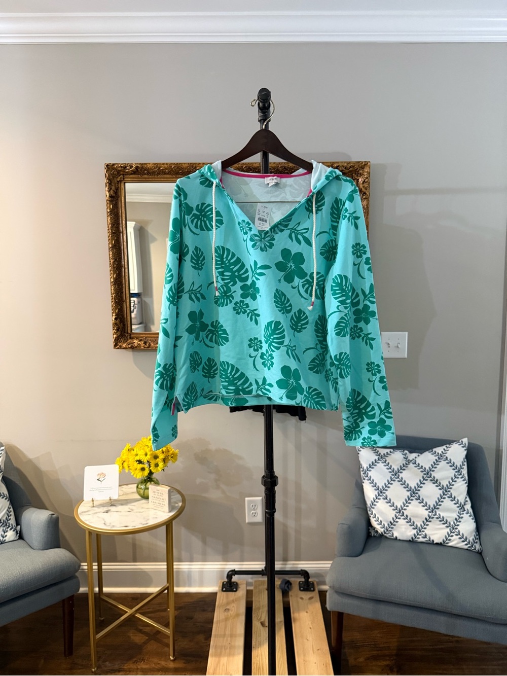 NWT J. Crew Mint Green Tropical Print V‑Neck Hoodie